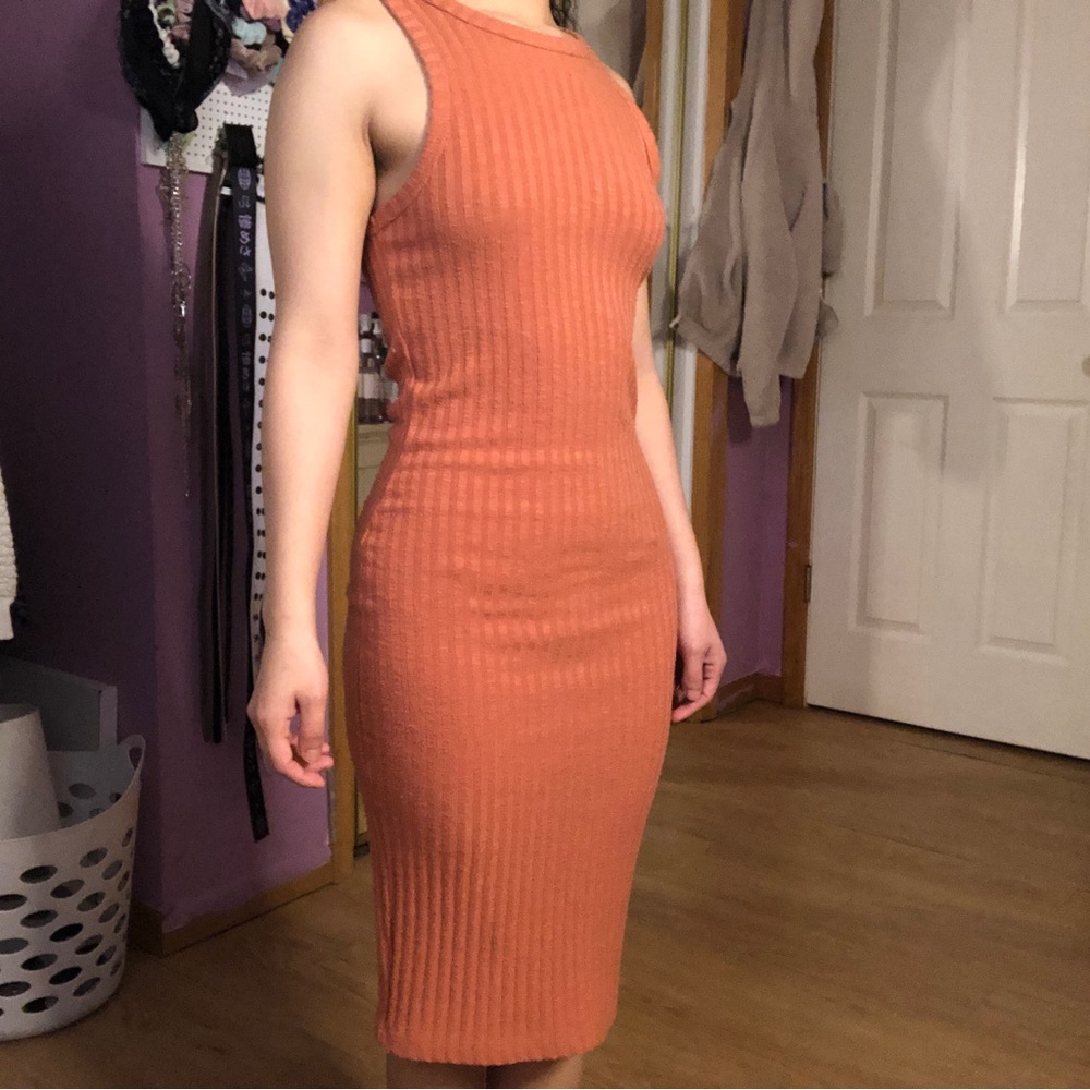 Orange/tan maxi dress 🧡